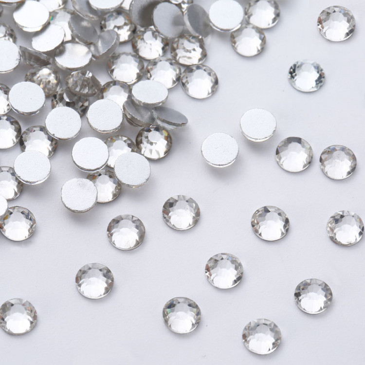 Стразы стекло прозрачные 14 граней, размер ss5 - 1440 шт. Полный аналог SWAROVSKI ELEMENTS.